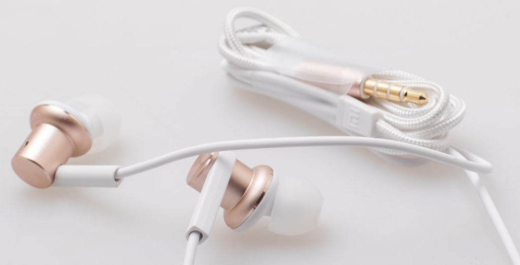 1 (6)_xiaomi_hybrid_dual_drivers_earphones_piston_4.jpg